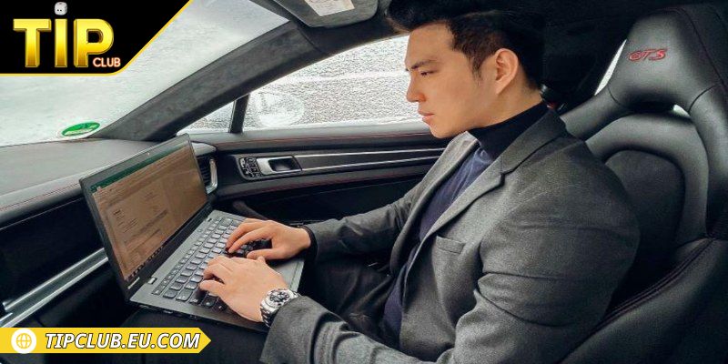 Hành trình sáng tạo ghi dấu qua từng màn dẫn